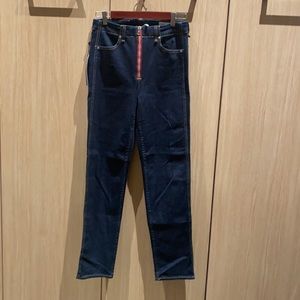 High rise jeans with funky zipper!
